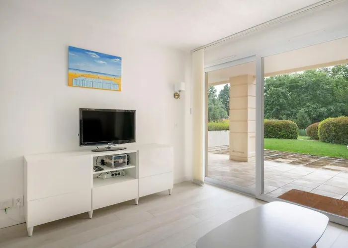 Apartmán Dans Avec Piscine Pour 6