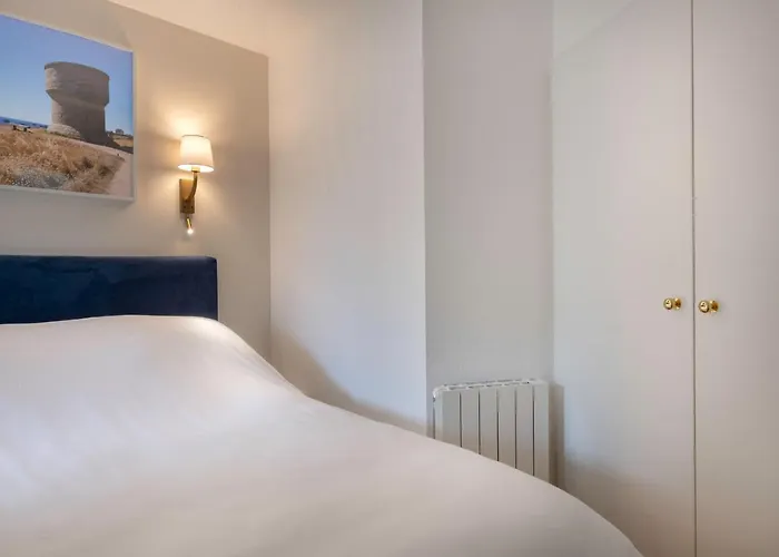 Dans Avec Piscine Pour 6 波尔尼谢